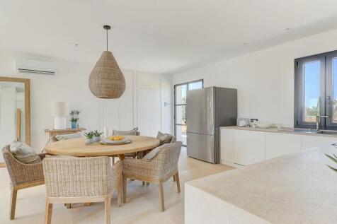 Kitchen and dining 1