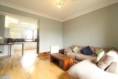 Lounge 3