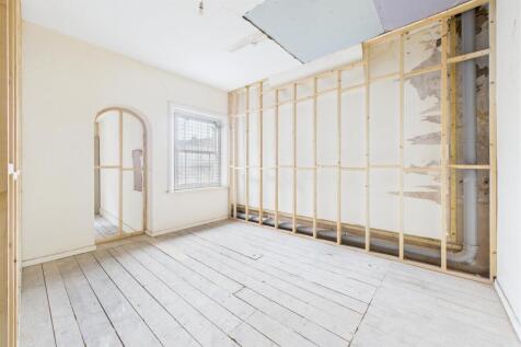 15 Eastover, Bridgwater, Somerset TA6 5AG | Freeho