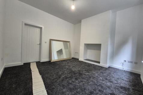 Park Road, Dukinfield photo 5