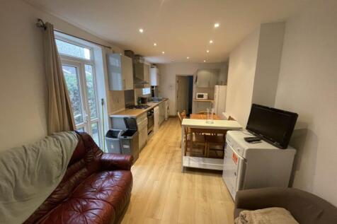 Kitchen Diner Revers
