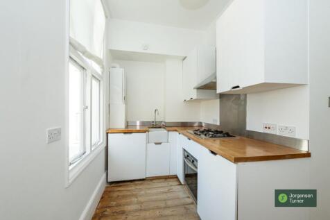 Kitchen .jpg