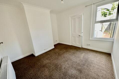 School Road, Lowestoft photo 5