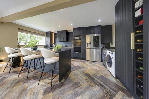 Open Plan Breakfast Kitchen