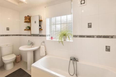 En Suite 2 1.jpg