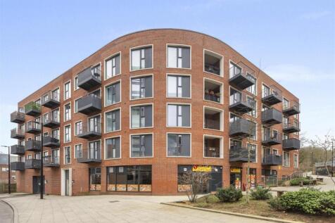 36 Newland Gate, Lilys Walk, HP11 2FZ-15.jpg