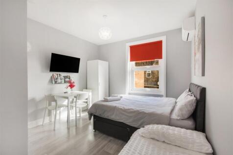 Double aspect studio room