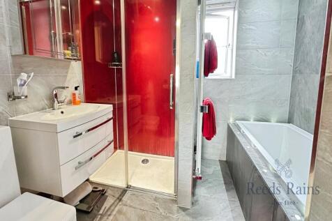 Master Ensuite