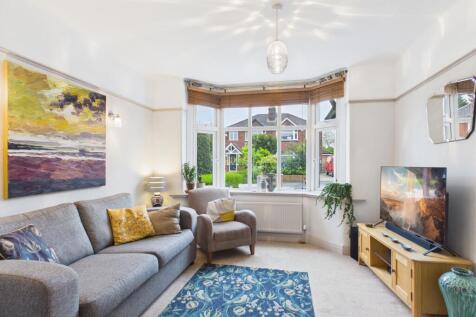 Curzon Drive - EweMove - Living Room