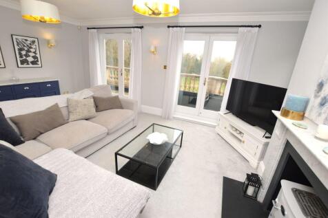 Living Room pic3