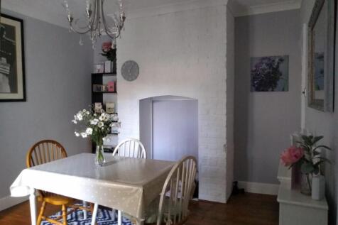 Lrg_Dining Room.jpg