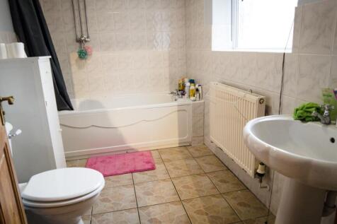 Sincil Bank // 3 Bed +Study // September 2027 photo 5