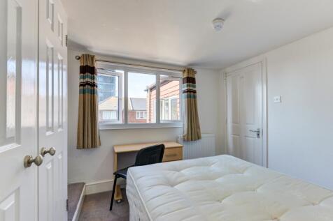 18 Egremont Place Bedroom 5