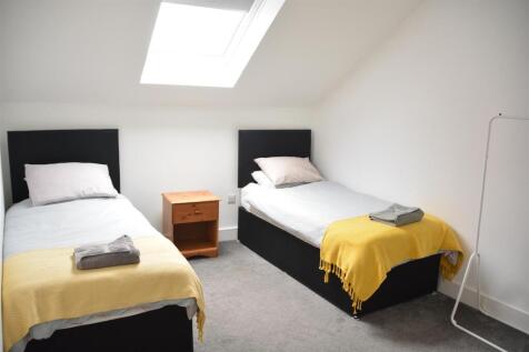 4 Biddicks Court, St. Austell photo 5