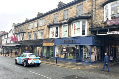 Retail Property (high street) to rent Image 5
