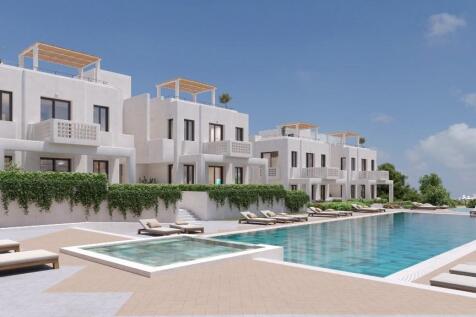 Ground floor 1 bedroom apartment on brand new development close to Escape beach Image 9999