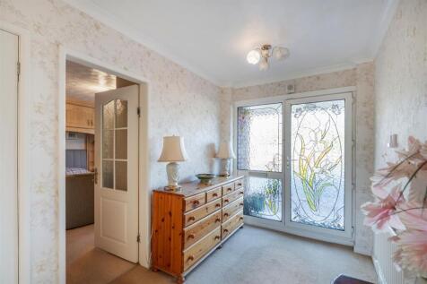 156 Station Road-24.jpg