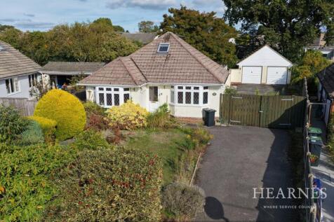 Ferndown, BH22 - property photo