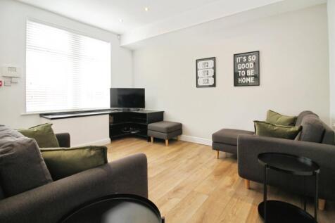 Knowle Grove, Burley, Leeds, West Yorkshire, LS4 photo 3