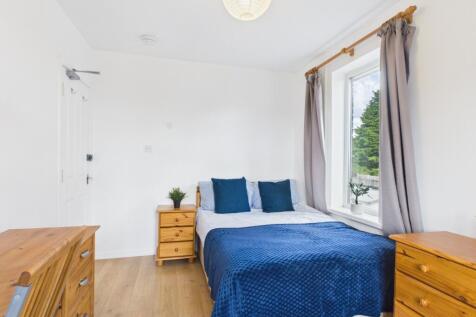 43 Horning Close - NR5 8DN photo 3
