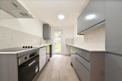 Ely Close, Stevenage photo 3