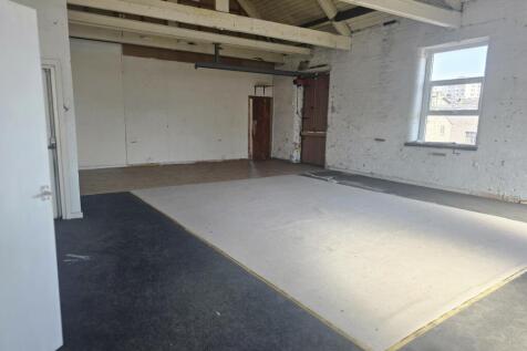 Showroom to rent Image 5