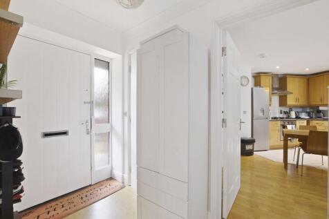 Harrow, HA2 - property photo