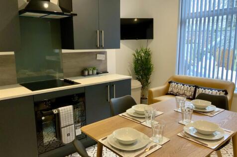 Communal Kitchen Diner