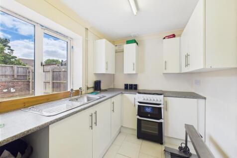 CAM03975G0-PR0126-STILL005 (1).jpg