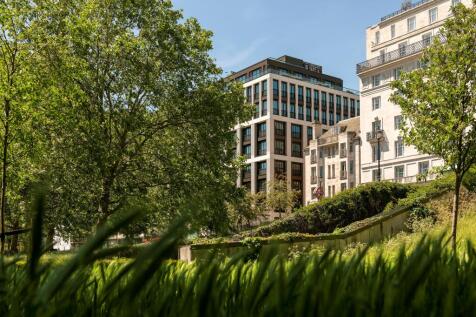 4 bed, 5 bath Flat in London - Photo 11