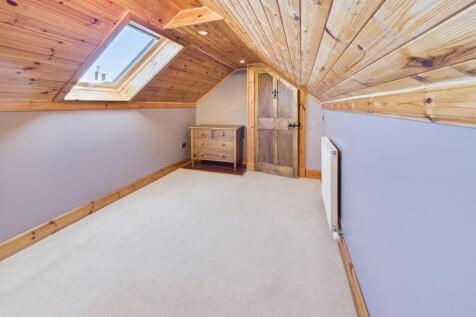 CAM03185G0-PR0094-STILL024