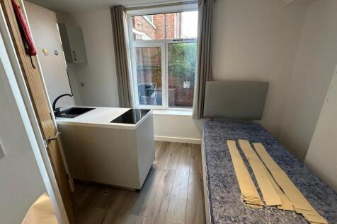 WhatsApp Image 2025-11-26 at 2.09.28 PM.jpeg