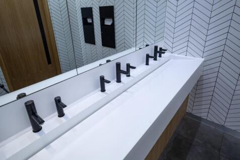 1 Kingsway 4th Floor 15.jpg