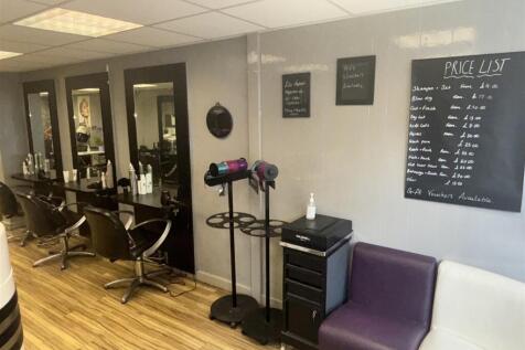 Hairdresser / Barber Shop for sale Image 5