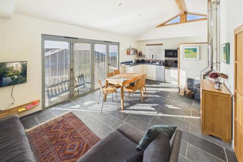 OPEN PLAN LOUNGE /KITCHEN/ DINER