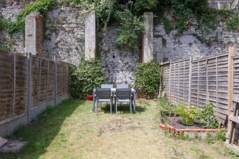 2 Worrall Place 18.JPG