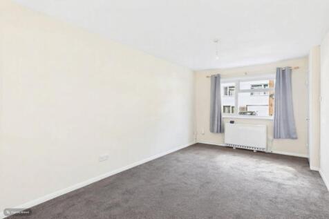 CAM04580G0-PR0069-STILL002-001
