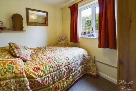 CAM02127G0-PR0046-STILL003