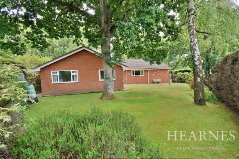Ferndown, BH22 - property photo