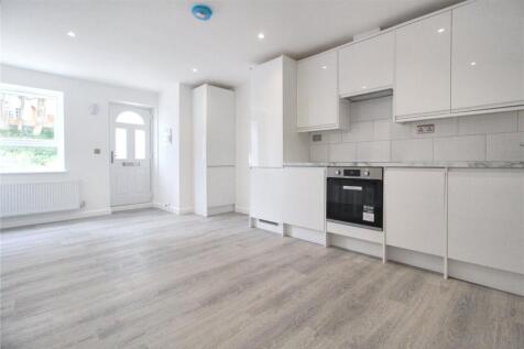 Lounge / Kitchen