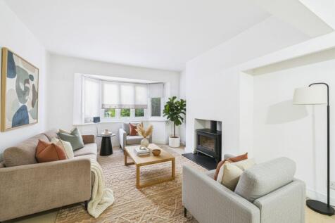 Lounge (Virtually Furnished)