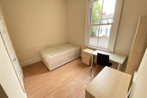 First floor, 32 Campion Terrace, Leamington Spa photo 2
