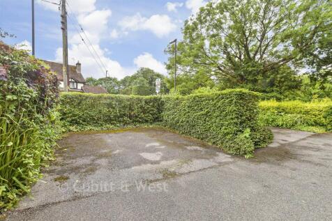 Driveway/Parking