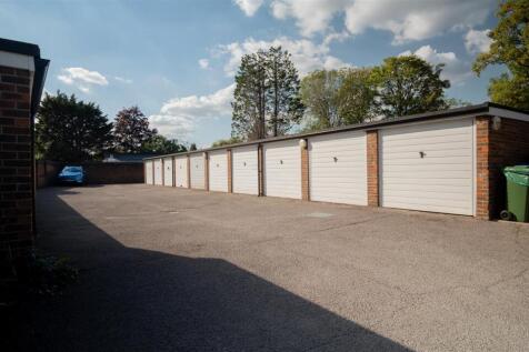 Flanchford House, Reigate - Final Images - Ralph J
