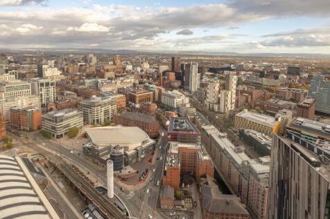 2 bed, 3 bath Apartment in Manchester - Photo 30