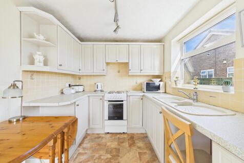 Darley Close - Kitchen