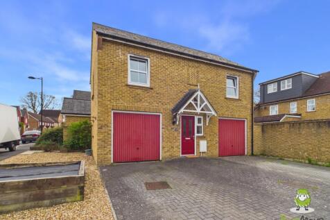 EweMove Estate Agents Basingstoke - Brockham Grang