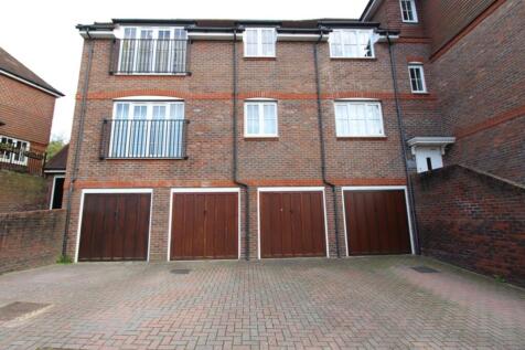 Roundway, Haywards Heath, RH16 photo 3
