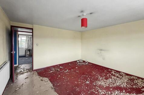 318 Grand Drive, Raynes Park, London, SW20 9NQ