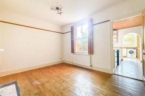 Luton Road, Harpenden, AL5 photo 4